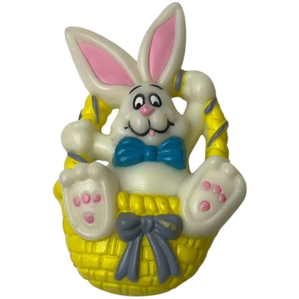 Vintage EU Rabbit Easter Basket Cute Silly Pin Brooch Plastic Acrylic Festive‎